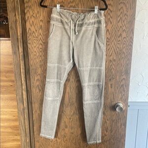 Gray Jeggings Pants